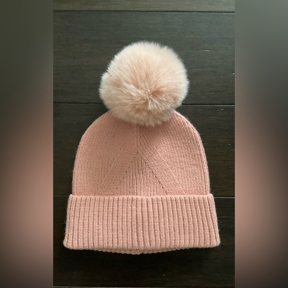 Vince Camuto Peach Pom-Pom Knit Hat - Picture 1 of 4